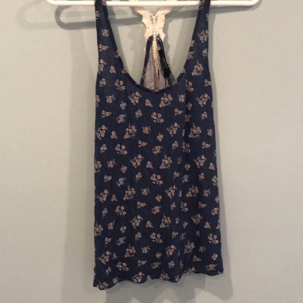 Forever 21 tank top only worn a few times